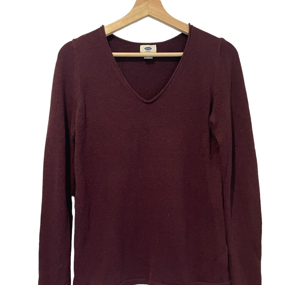 Old Navy Purple V Neck Sweater Size Small